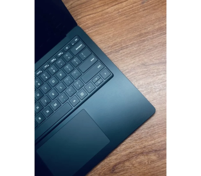 Microsoft Surface  i7 11th Gen 16GB / 512GB SSD Laptop